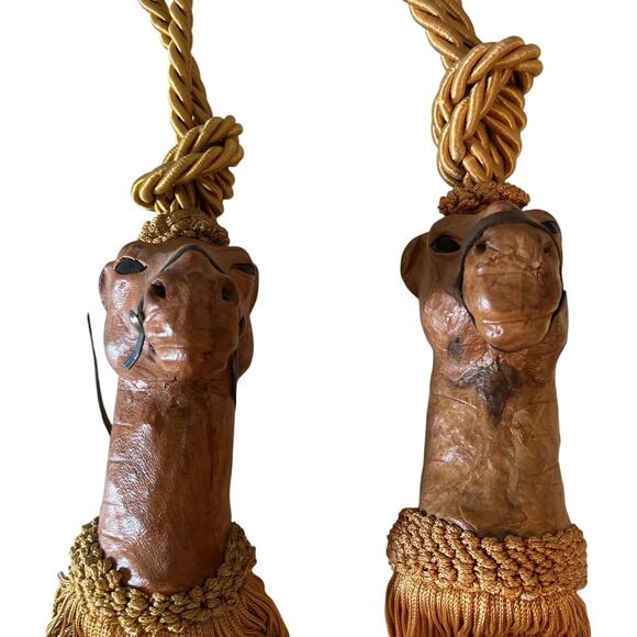 Vintage Camel Head Drapery Holdbacks Pair Hand Carved Leather & Rope Tassels 14" - Picture 2 of 10
